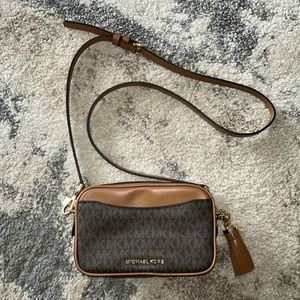 Michael Kors Crossbody